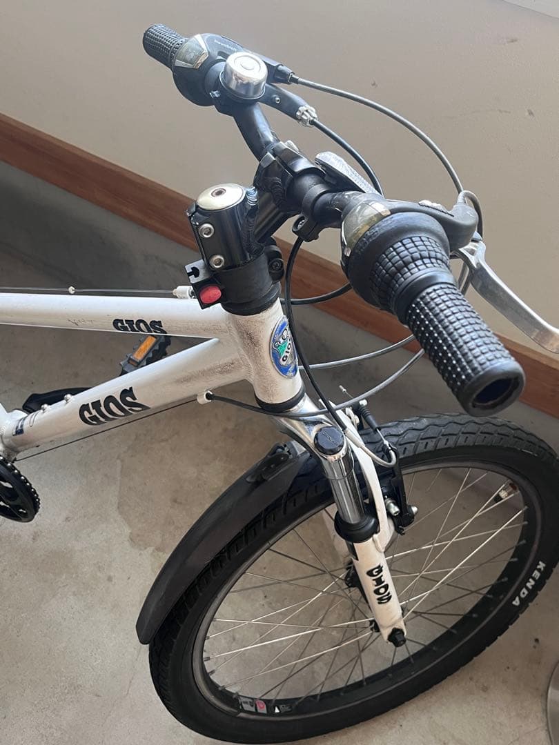 キズあり安値出品&直接引渡限定　GIOS 22インチ キッズサイクル
