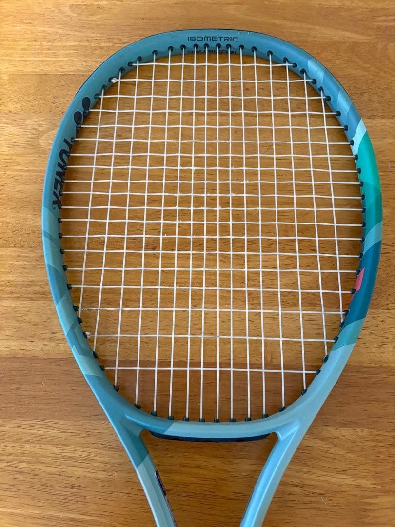 YONEX PERCEPT 104 G2. 290g テニスラケット