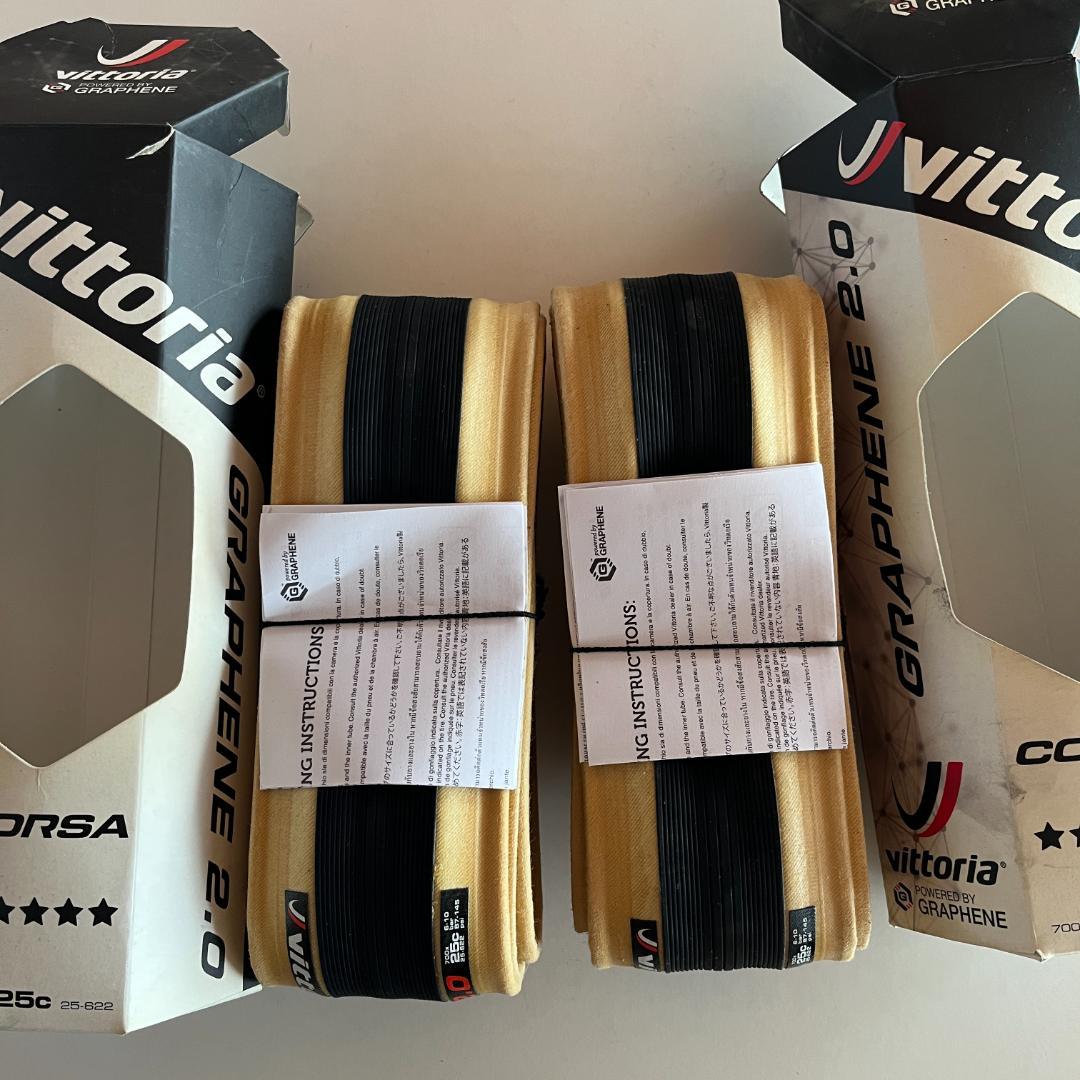 Vittoria Corsa Graphene 2.0 700x25C コルサ
