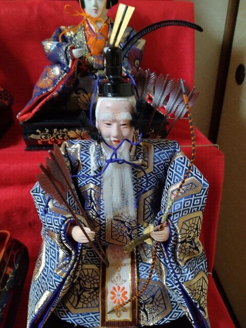 豪華な七段ひな人形セット