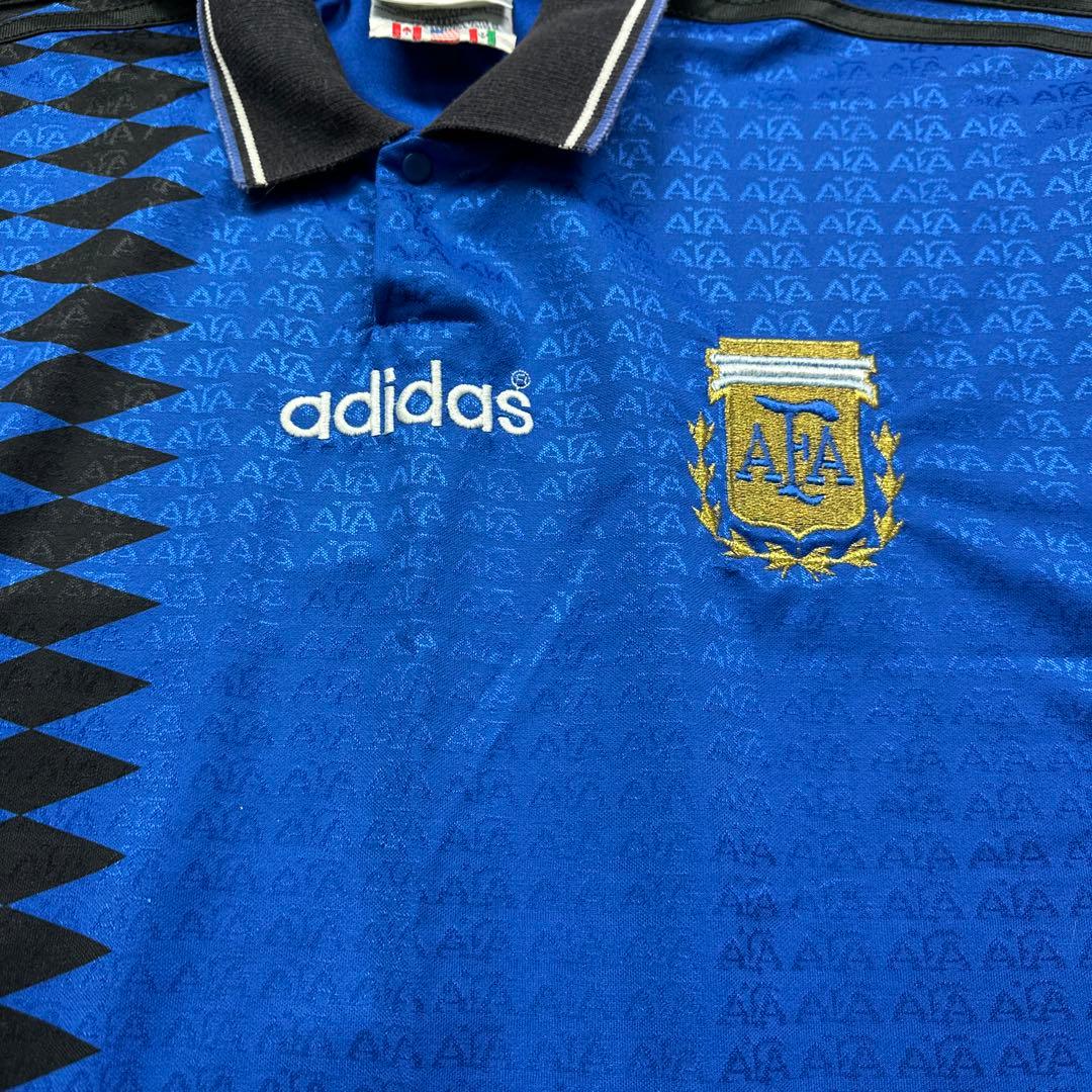 アディダスアルゼンチン代表ユニフォーム①94年W杯オリジナル