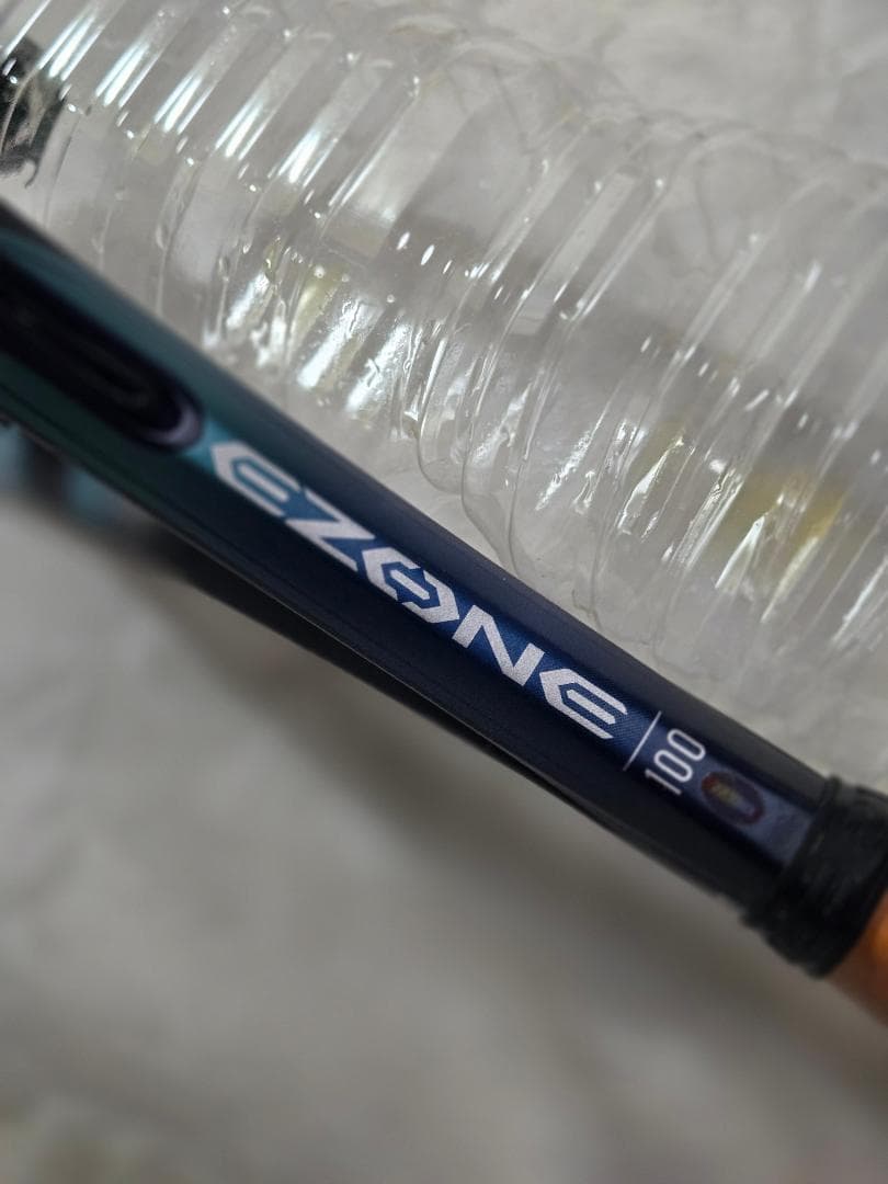 YONEX EZONE 100 G2 2022（元グリップ換装）