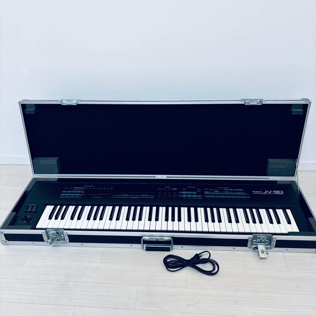 Roland JV-90 名機シンセ 動作良好 ハードケース付 76鍵 JV