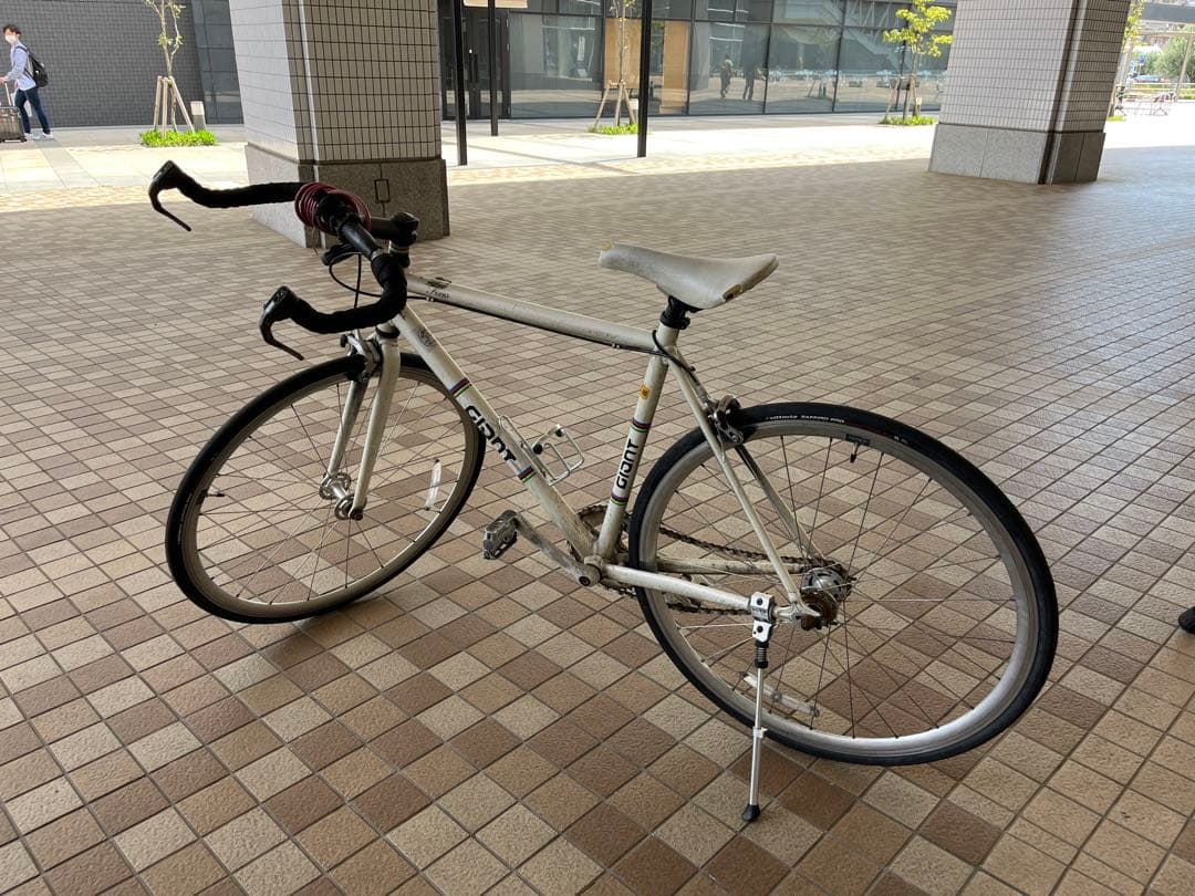 ［引き取り限定］GIANT ロードバイク