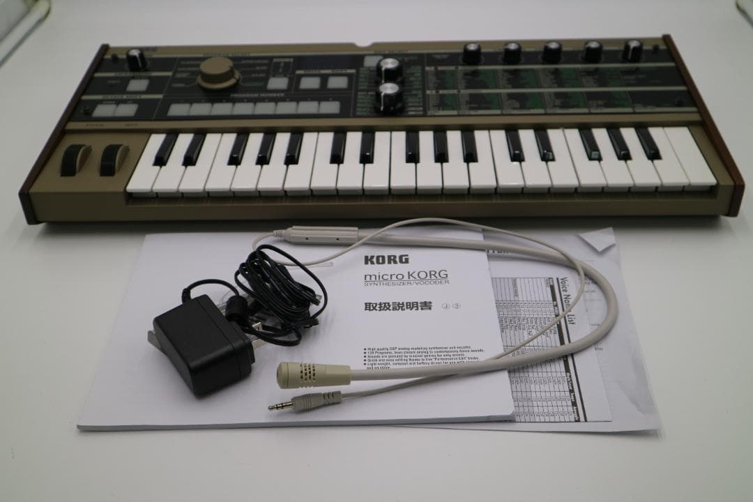 microKORG 37-Key アナログモデリングシンセサイザーボコーダー