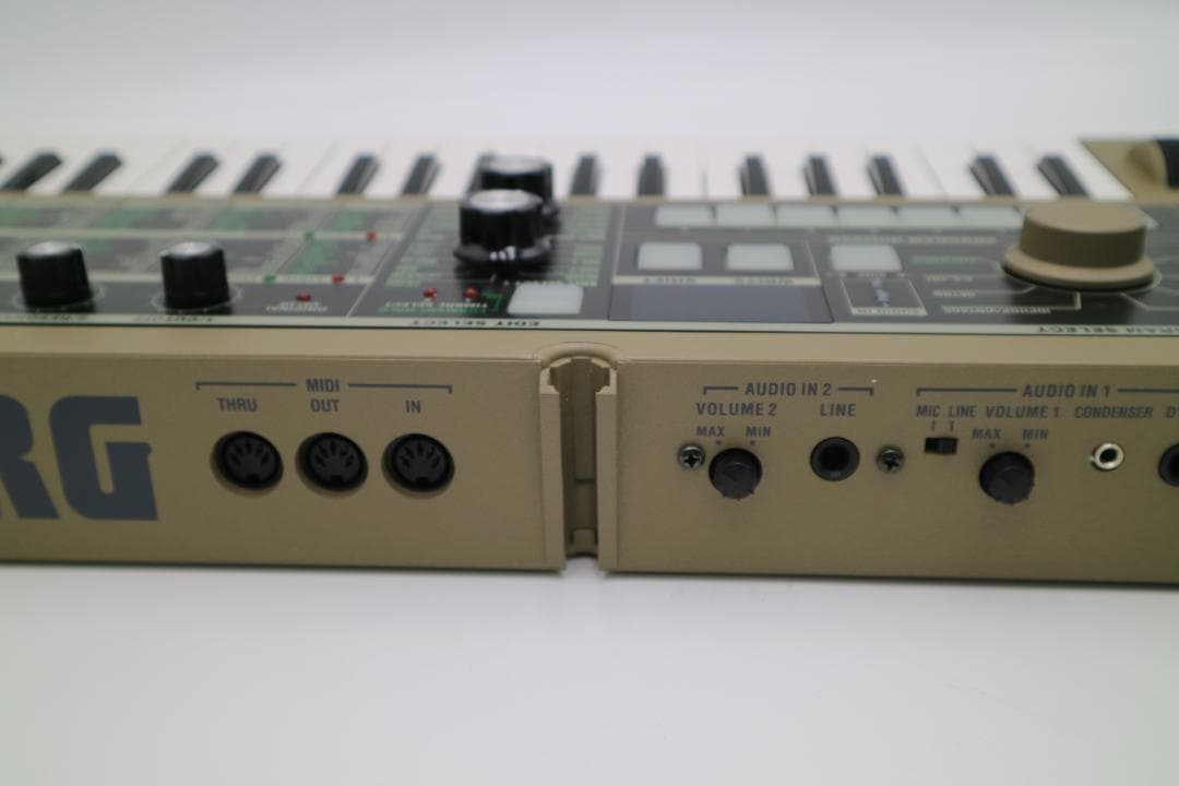 microKORG 37-Key アナログモデリングシンセサイザーボコーダー