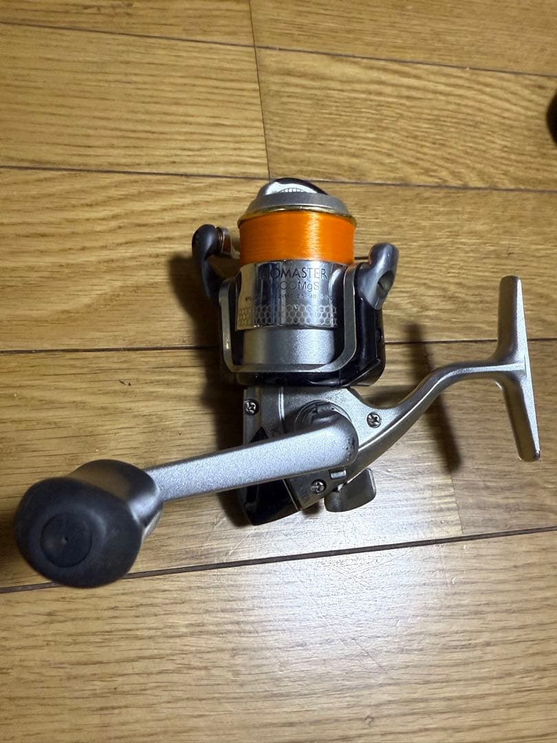 バイオマスター1000Mgs& AERNOS XT 2500 スピニングリール