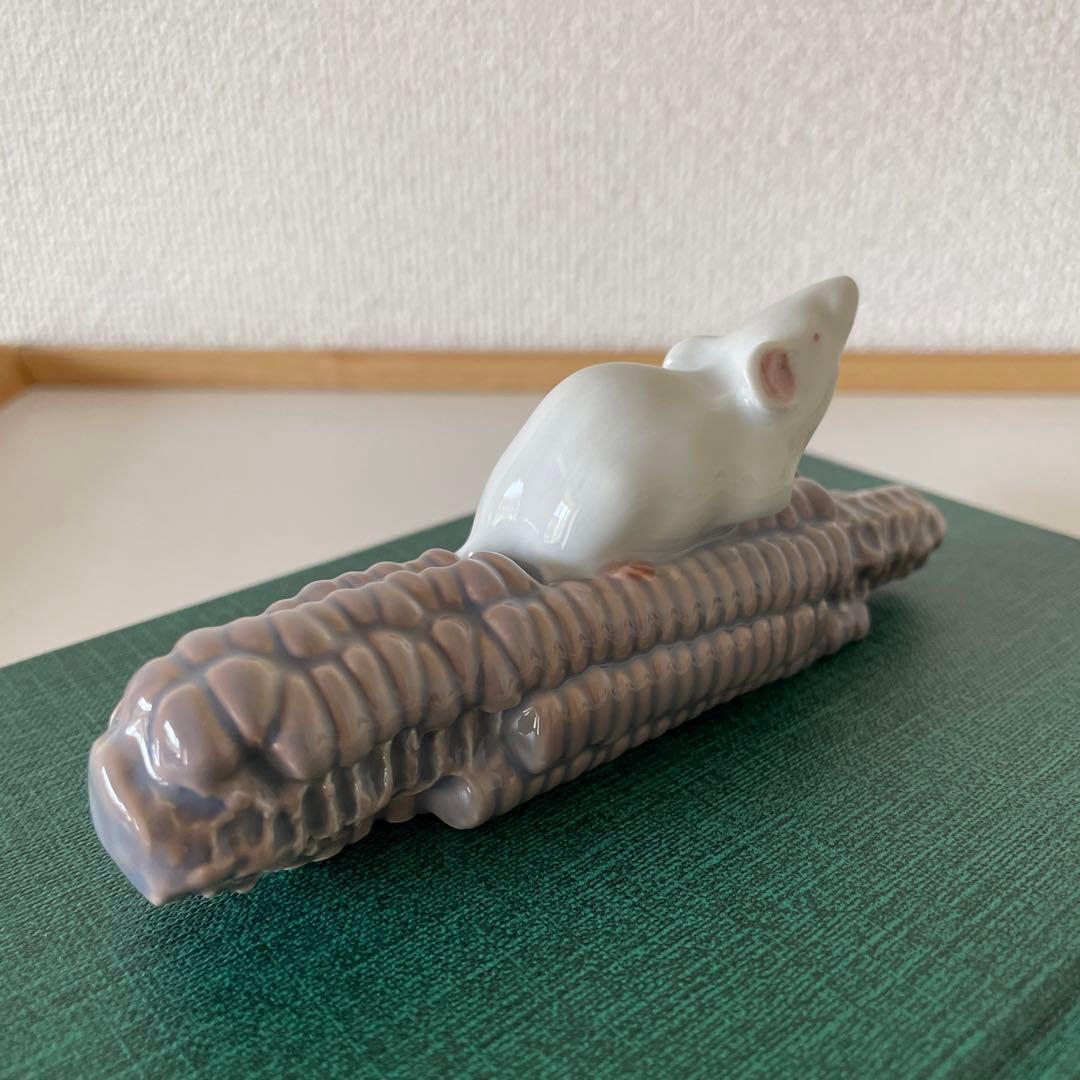 ・Mouse on corn cob・１９８１年・１４cm・ Cop・