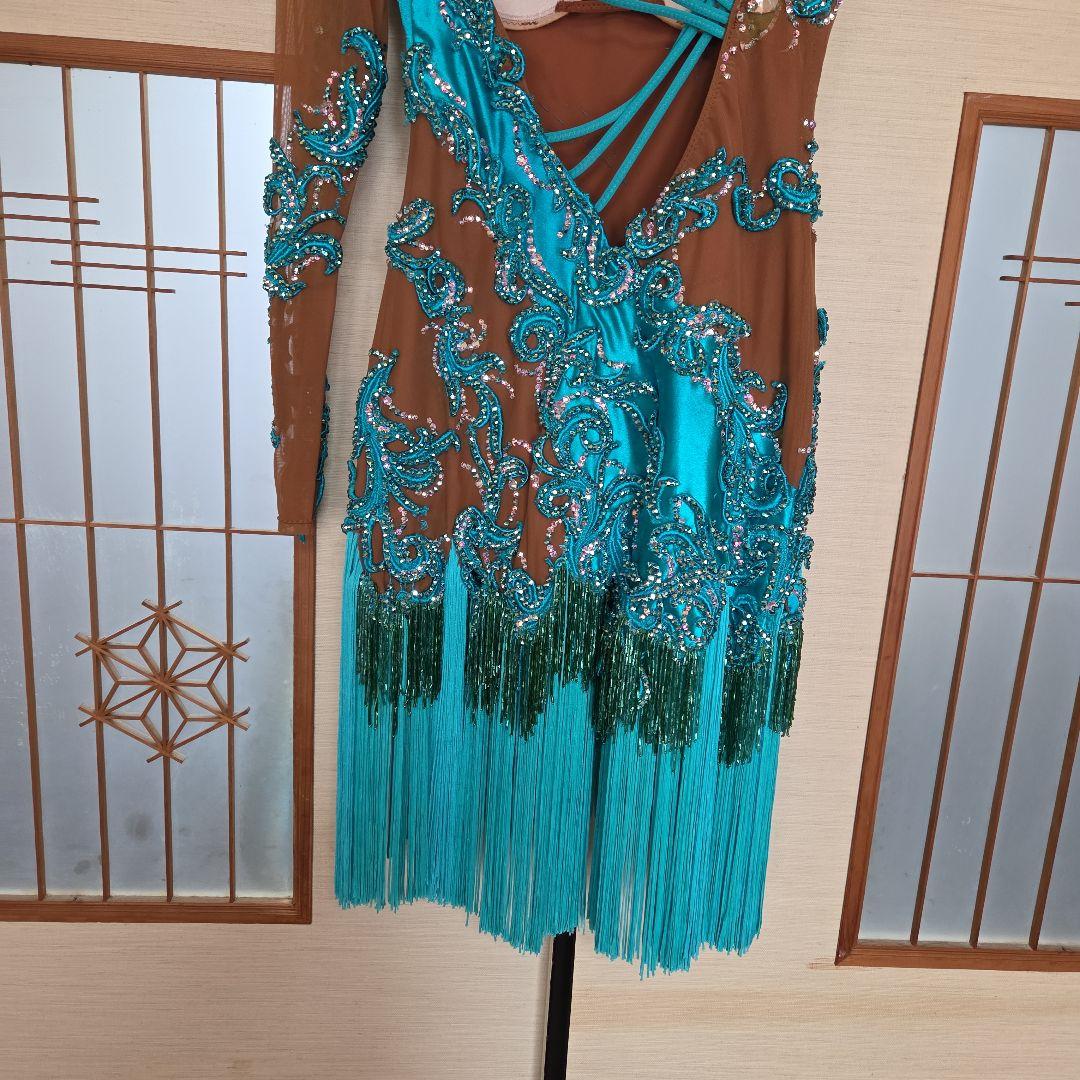 タカダンスラテンドレス