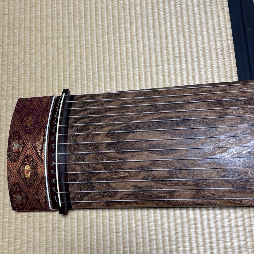 【高級 送料込み】お琴 13弦 綾杉彫り くり甲 和楽器