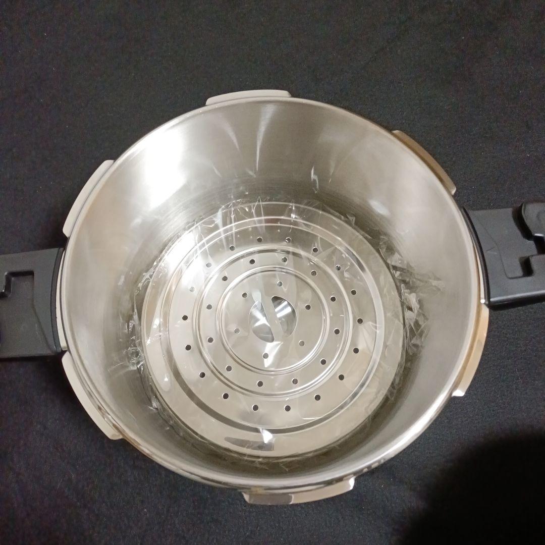 新品　ステンレス圧力鍋 　4.5L　22cm圧力解放バルブ付き