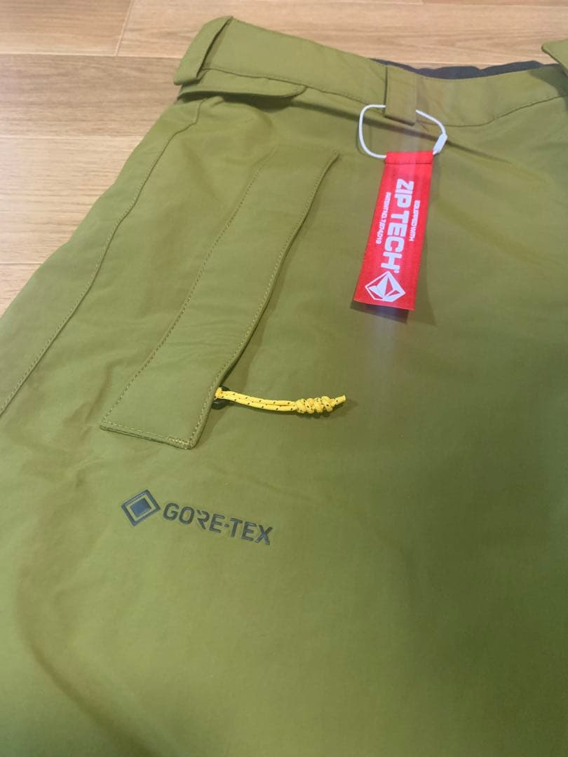 未使用　Volcom GORE-TEX スノーボードパンツ
