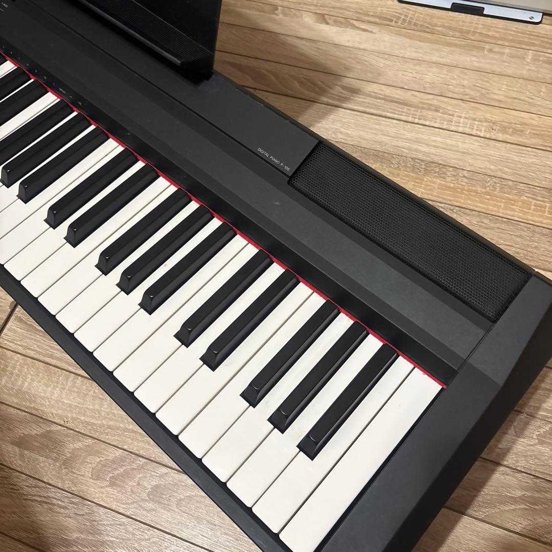 動作品 YAMAHA P-105B 電子ピアノ 88鍵 譜面台付き