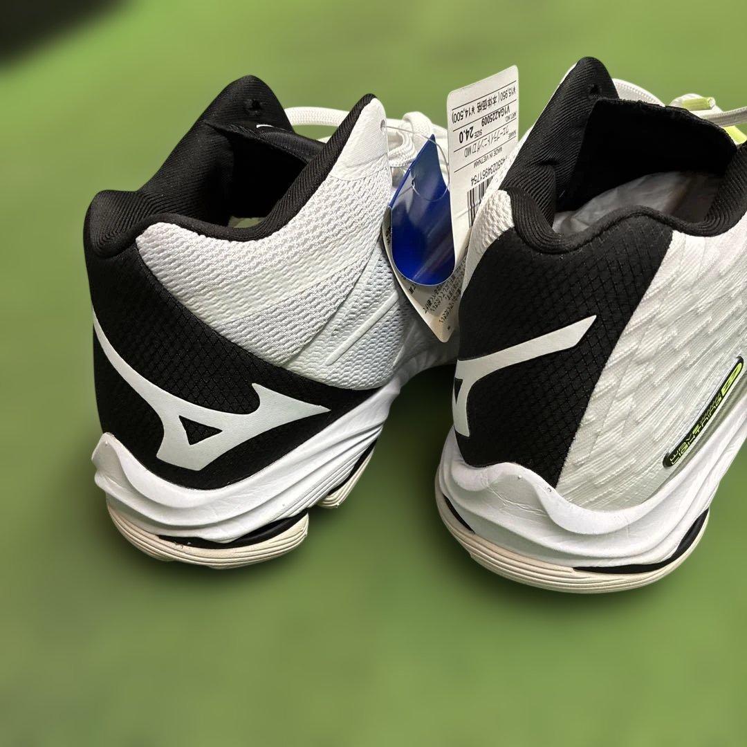 Mizuno Wave Lightning Z7 24cm ホワイト/ブラック