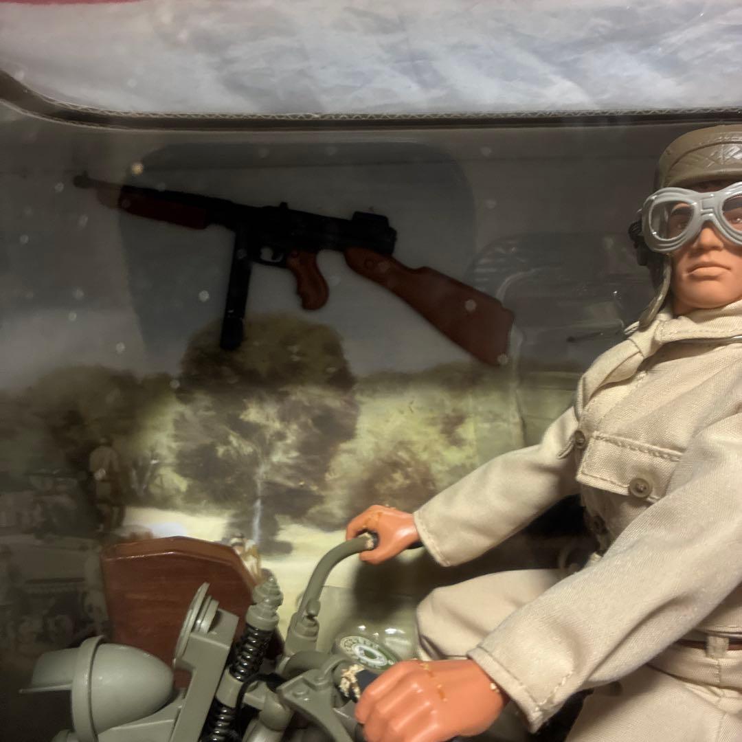 ハズブロ製1/6ハーレー・ダビッドソンWLA45&アメリカ陸軍伝令兵BOXセット