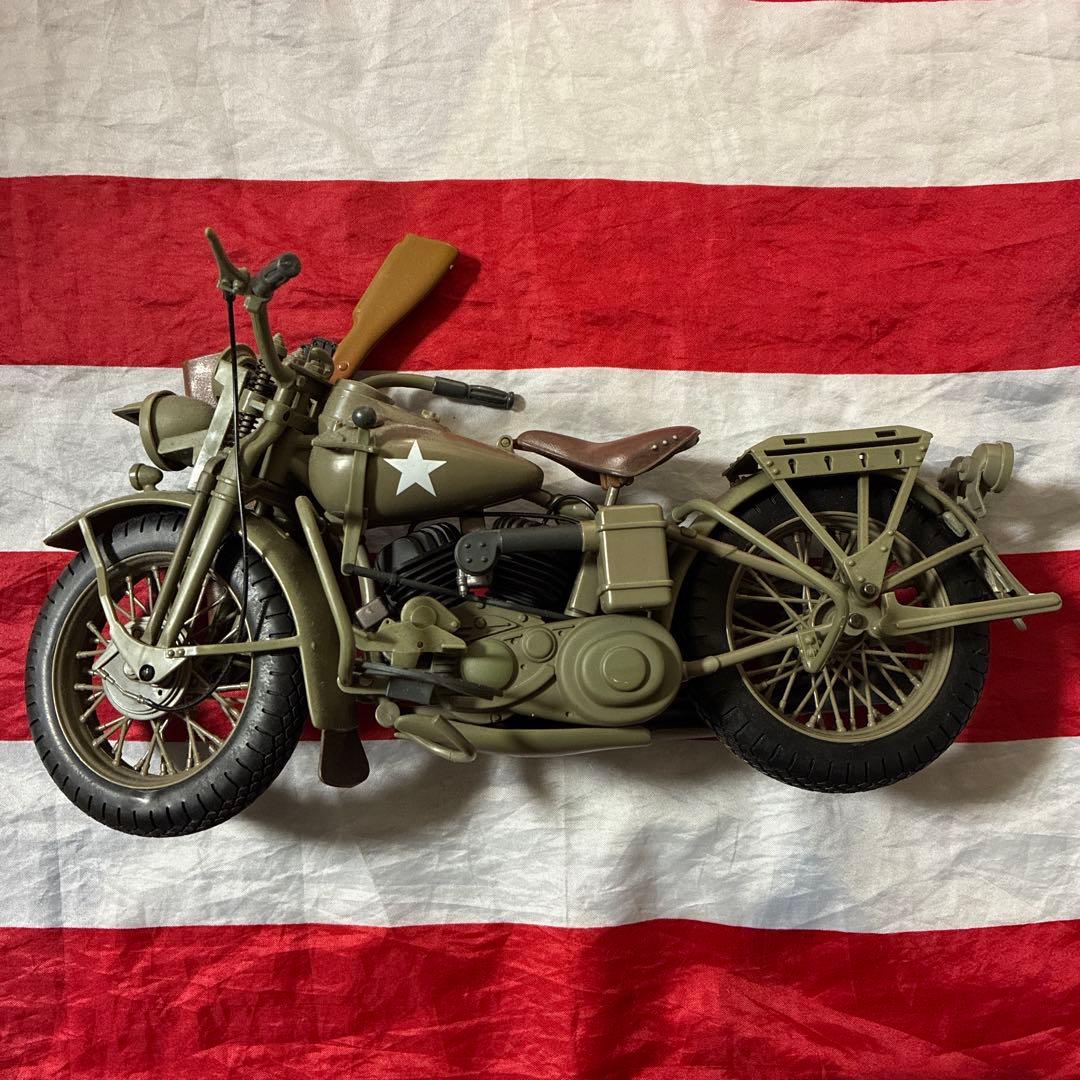 ハズブロ製1/6ハーレー・ダビッドソンWLA45&アメリカ陸軍伝令兵BOXセット