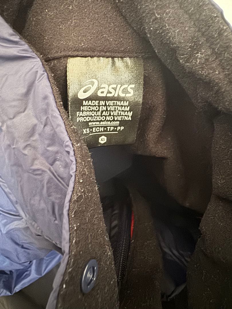 ASICS ROADランニングウィンタージャケット （海外サイズXS）