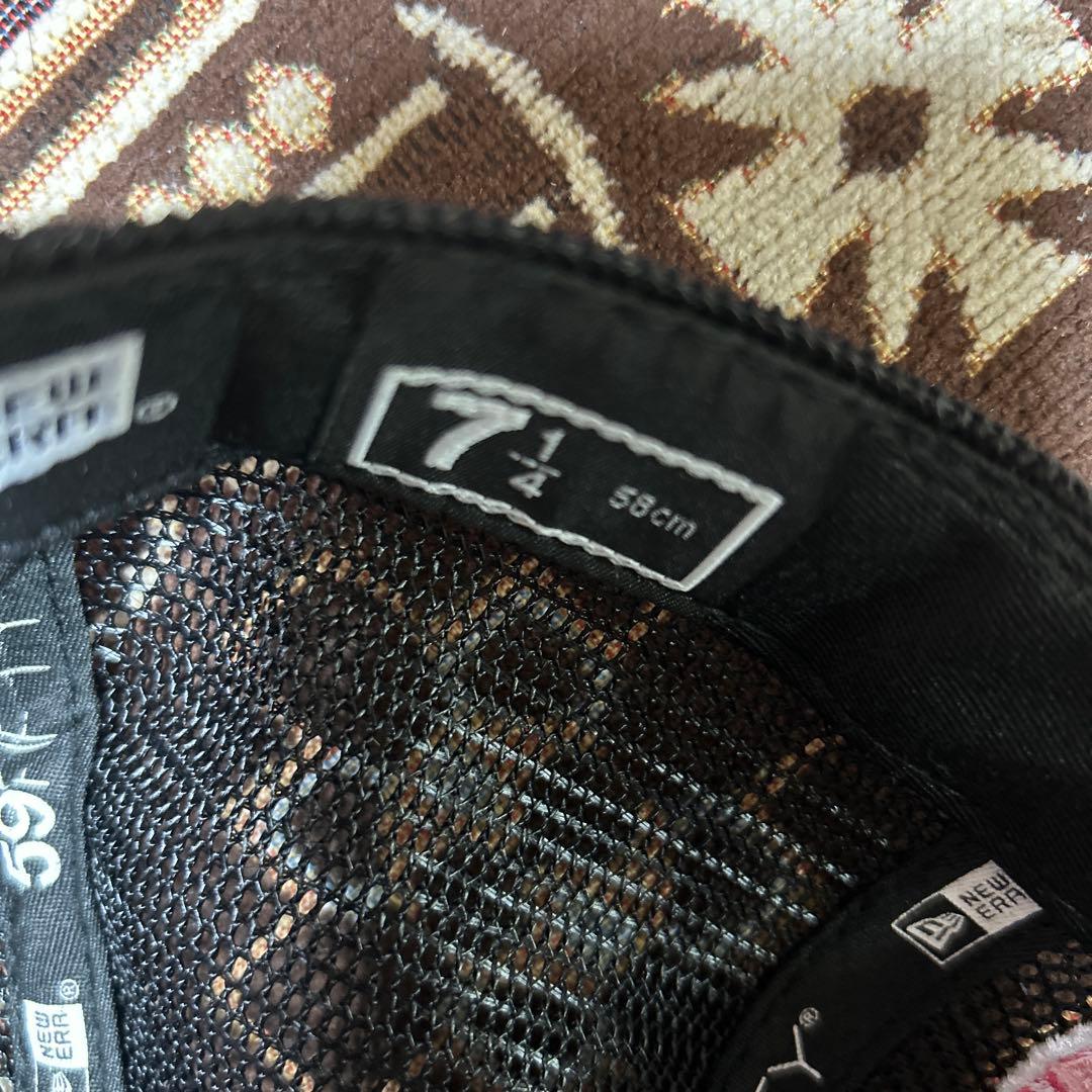 応援グッズ supreme BoxLogo Mesh Back NewEra
