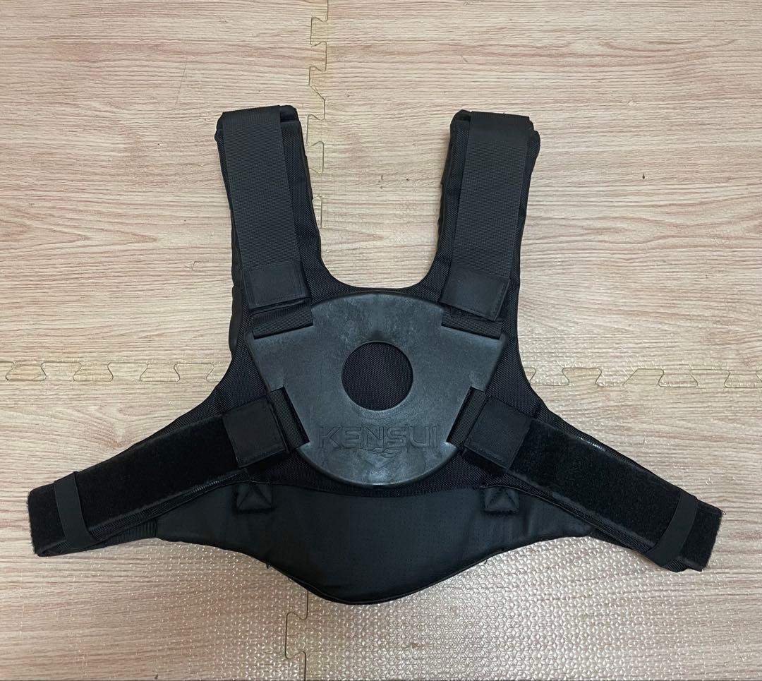 Kensui EZ-VEST® PRO 別売拡張スリーブ付き