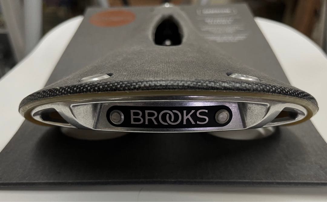 Brooks Cambium C17s Carved Slate ブラック