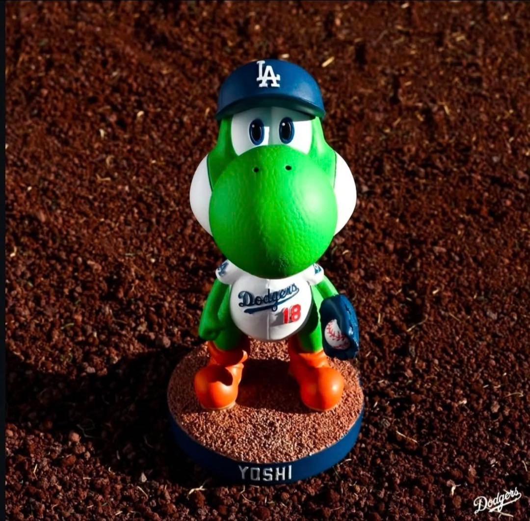 ドジャース　山本由伸　マリオ　ヨッシー　ボブルヘッド　来場者限定　新品　冊子付