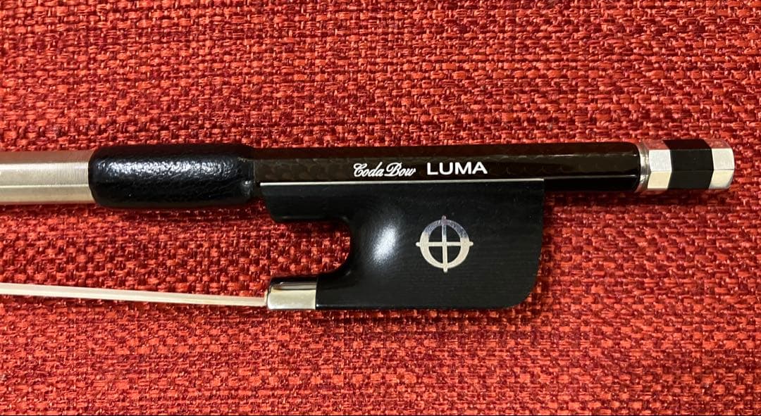 CodaBow（コーダボウ）LUMA カーボン製バイオリン弓4/4