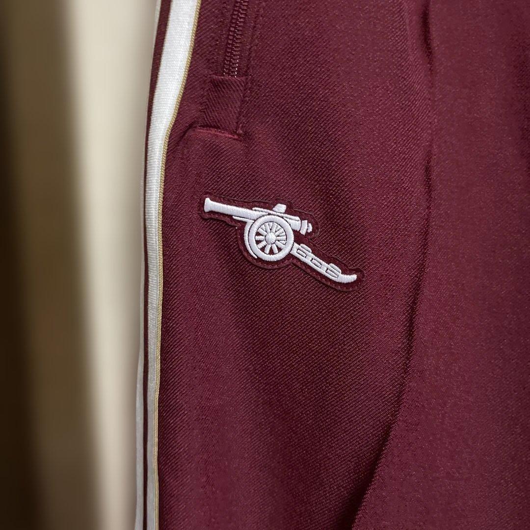 新品タグ付き　adidas Arsenalバーガンディジャージパンツ