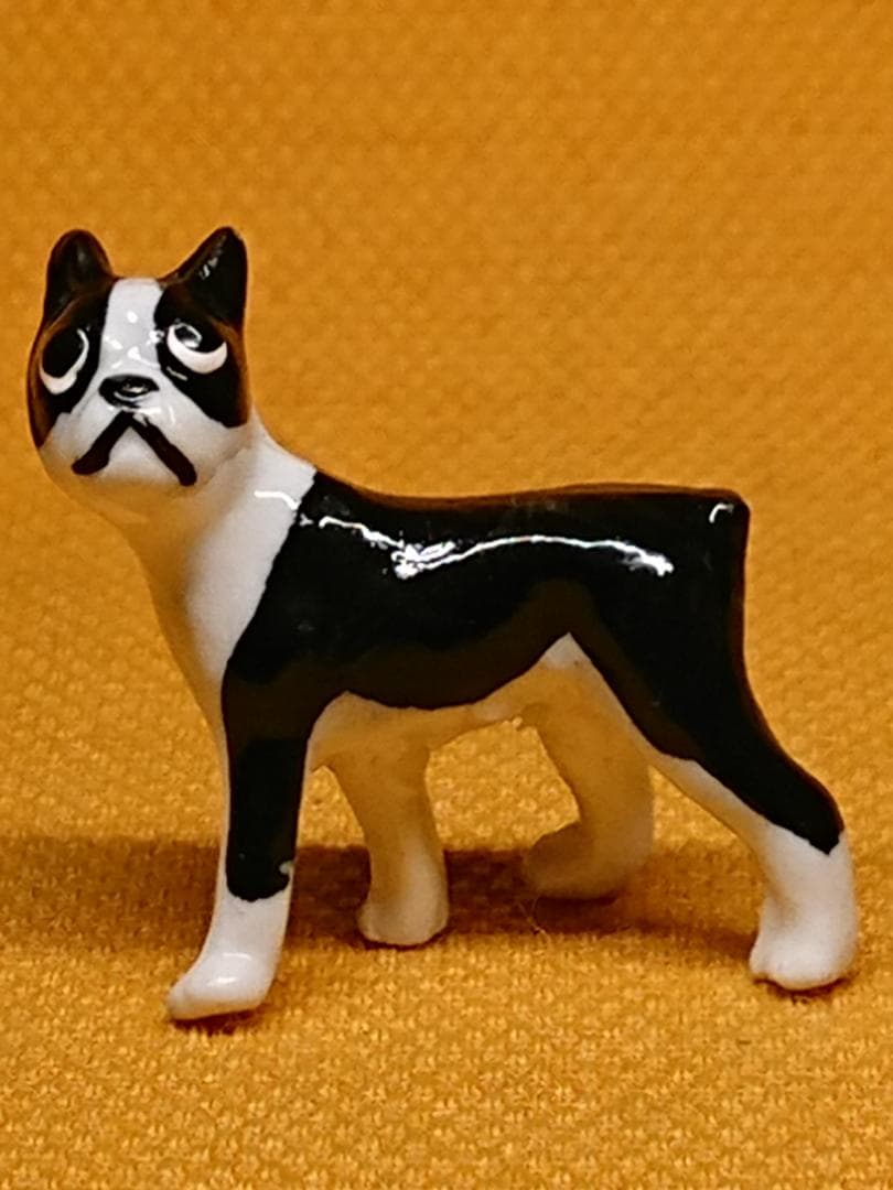 【美品】犬　ボストンテリア　陶器　置物　インテリア　工芸品　美術品　A2671