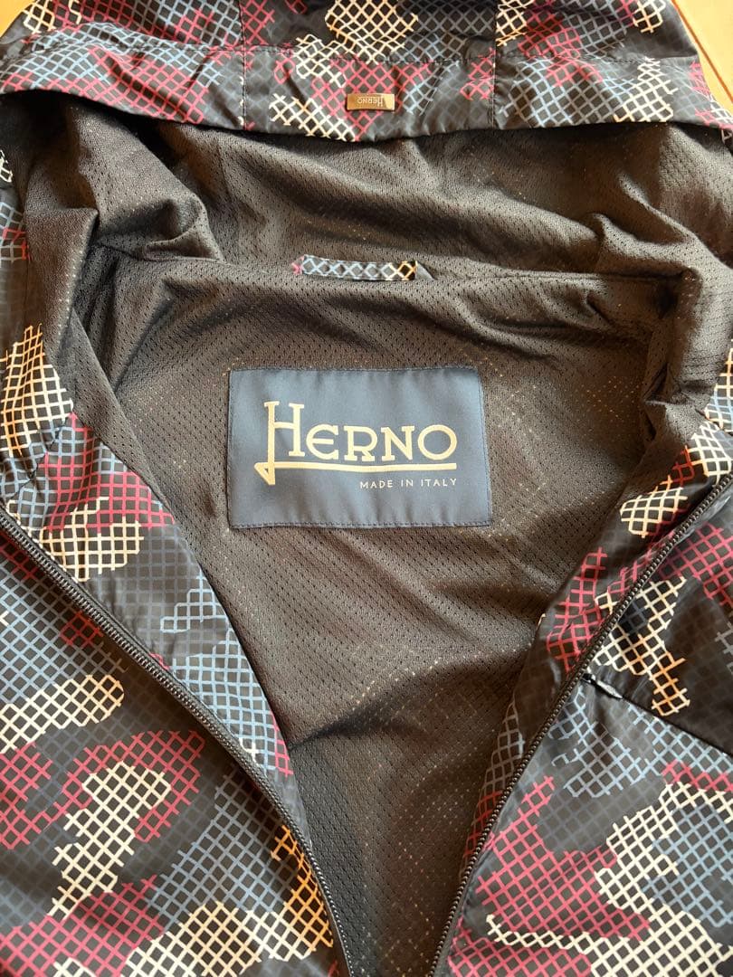 Herno 迷彩柄 ウィンドブレーカー 48