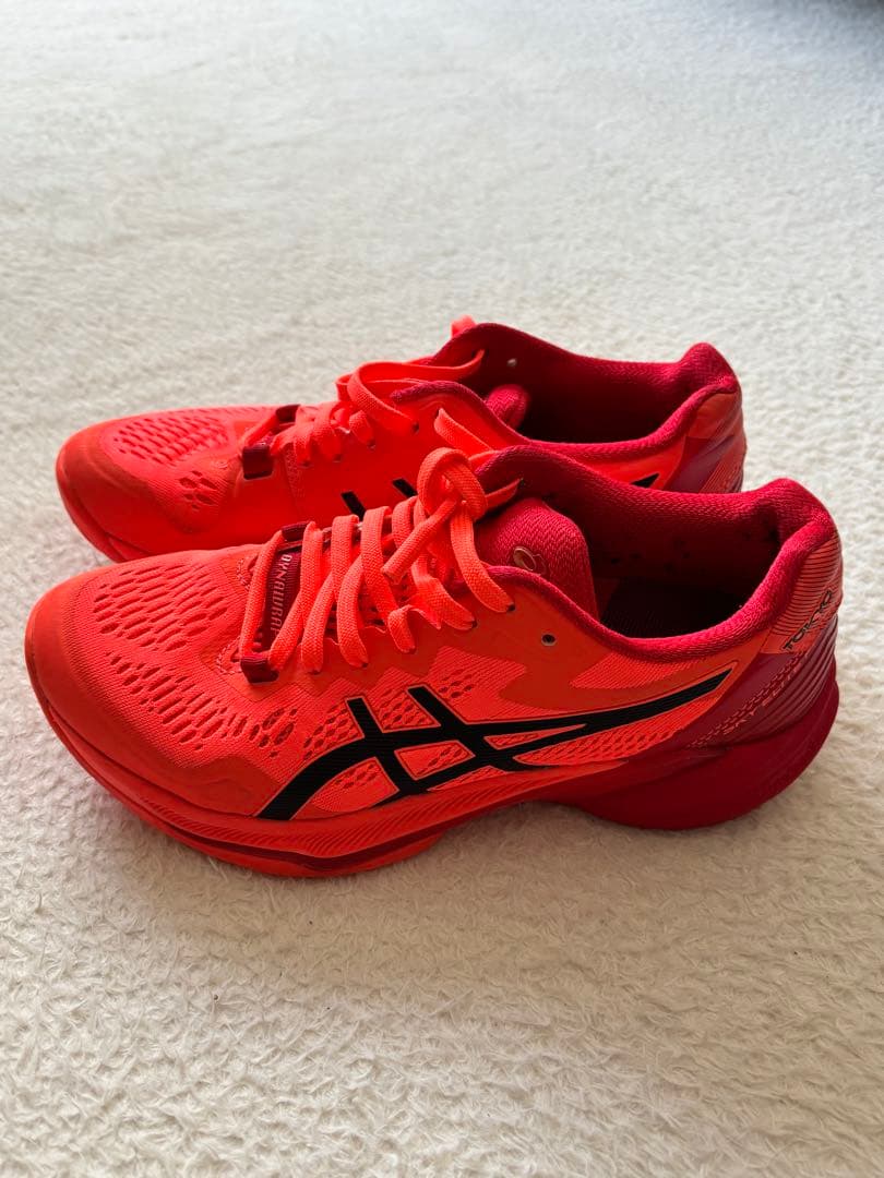ASICS バレーボールシューズ オレンジ