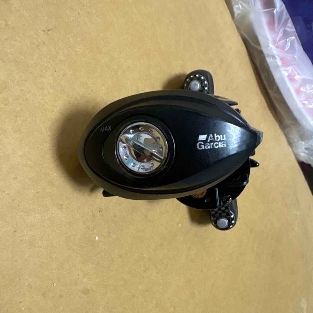 Abu Garcia ReVo MGXリール ブラック 左巻き