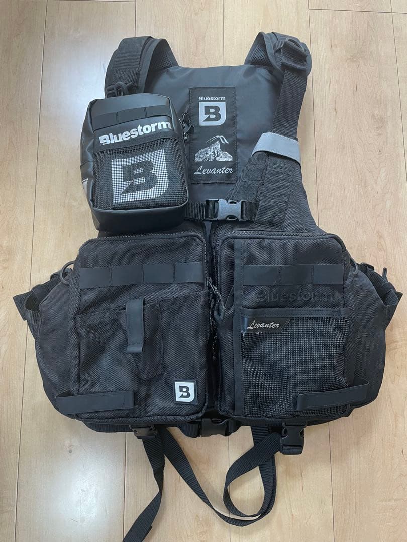 ⭐︎美品　ブルーストーム　レバンテ　ゲームベスト　ブラック　L2-BSJ41