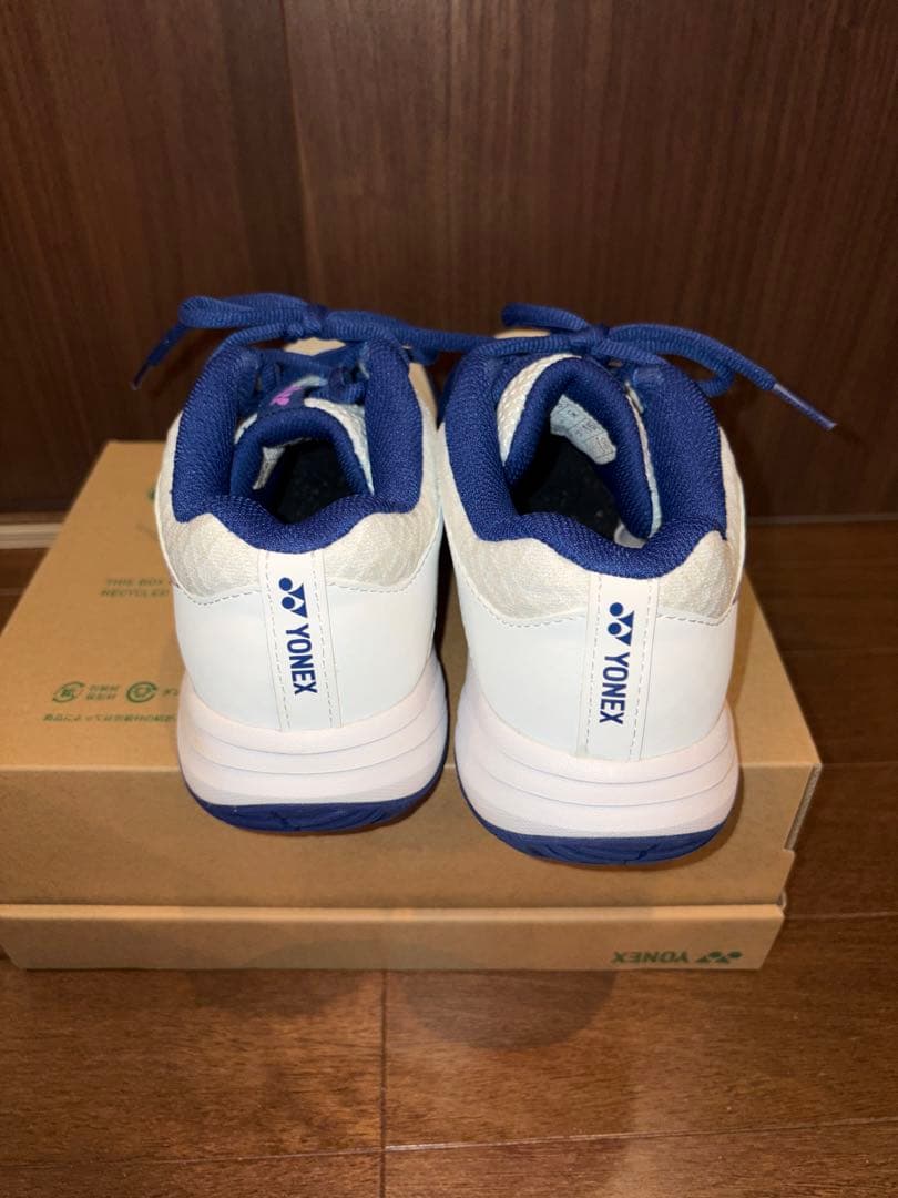 YONEX バドミントンシューズ　パワークッションカスケードアクセルミッド