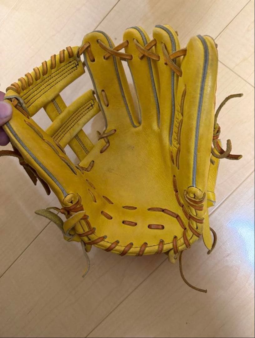 硬式　グローブ 内野手用