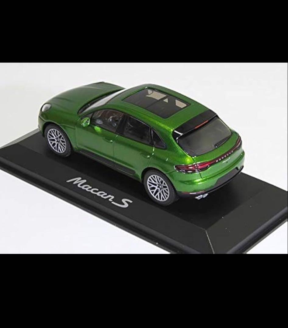 ポルシェ ミニチャンプス ポルシェ マカンS Macans 1/43
