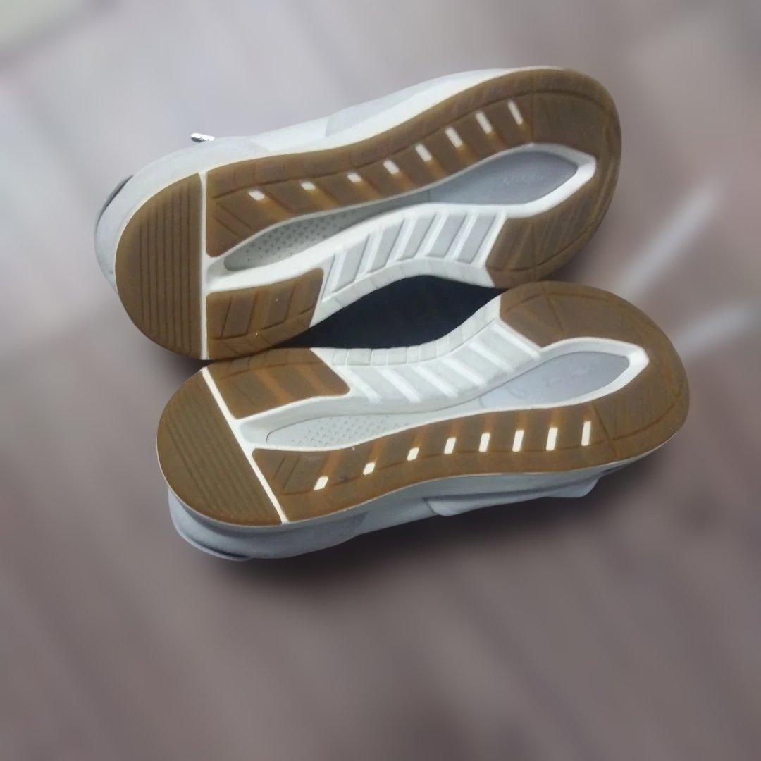 ASICS　アシックス　スニーカー