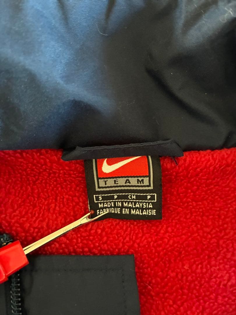 Nike FC Barcelona ウィンドブレーカー
