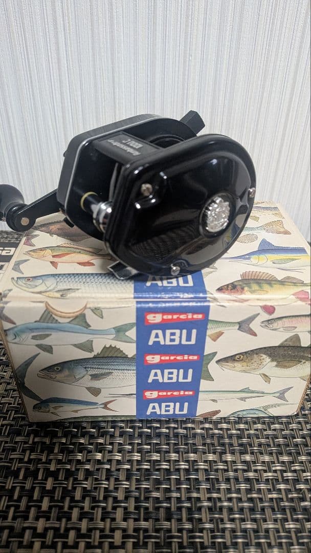 極美品 abu 1000 アブ 1000c 83年式 アブガルシア