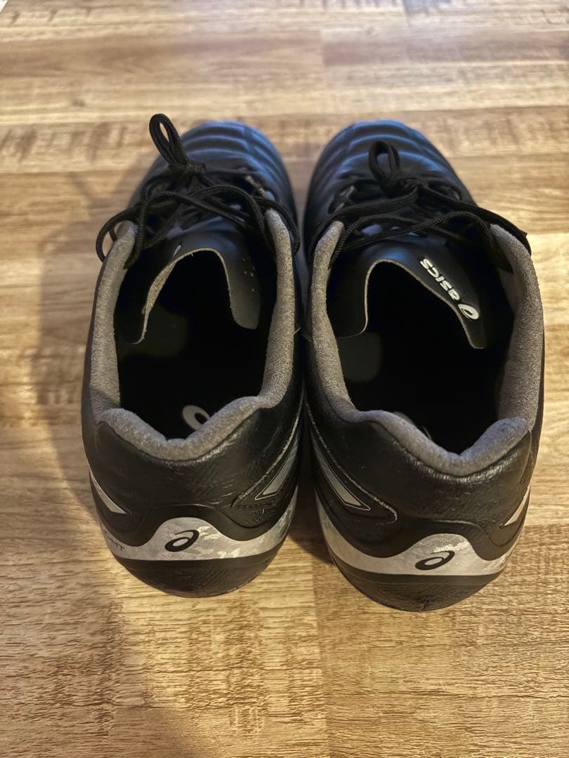 asics サッカーシューズ ブラック