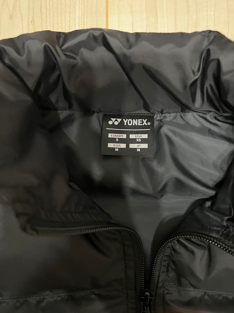 YONEX ブラック ダウンベスト M