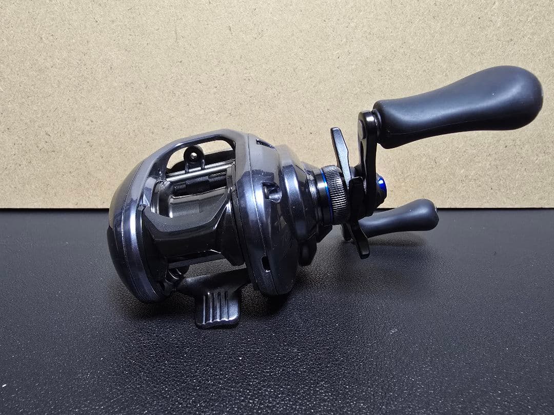 24 SLX 70 中古