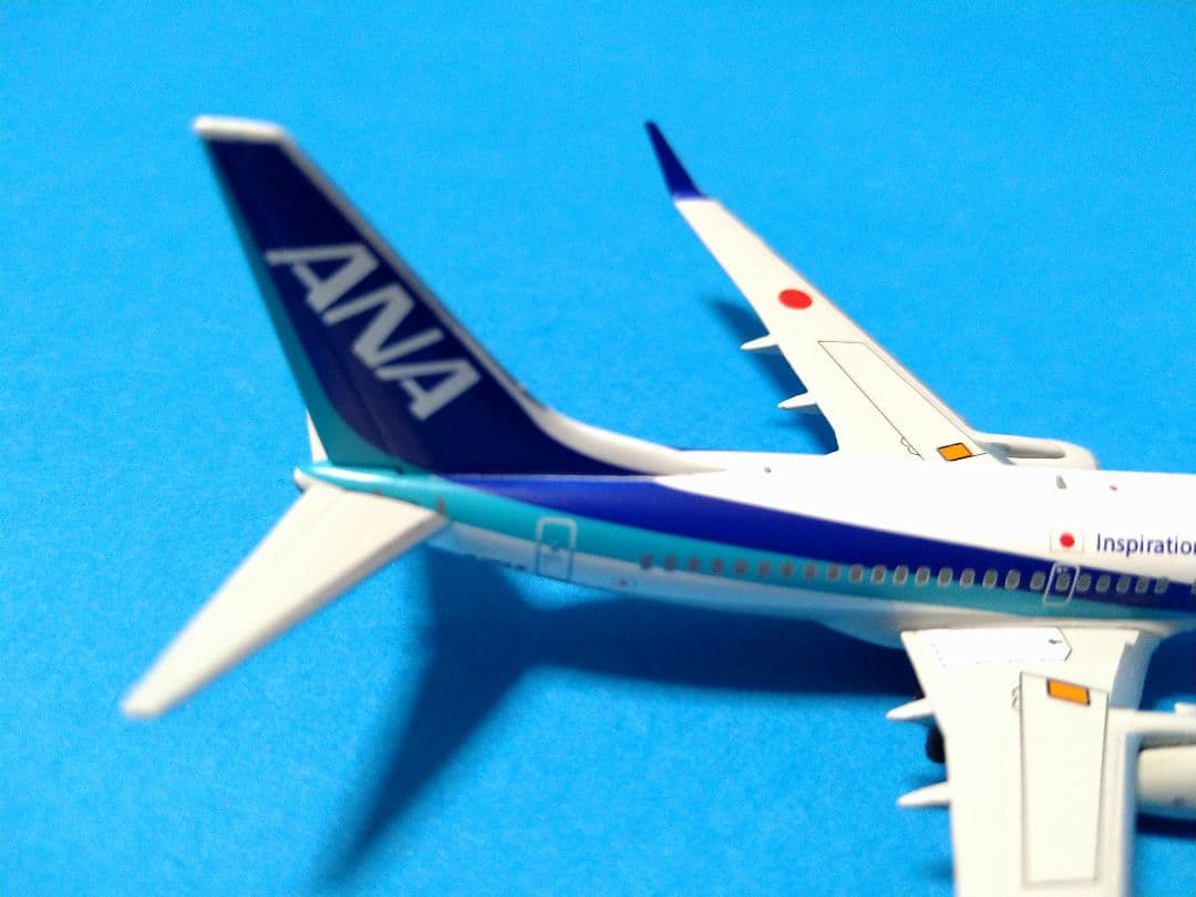 ANA全日空 BOEING737-700 JA06AN 1/400 特別塗装機