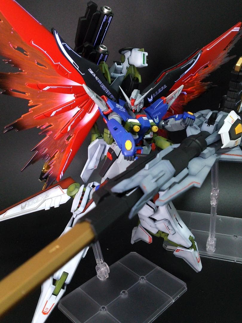 【28日まで特価】HG デスティニーガンダムSpecⅡ＆ゼウスシルエット