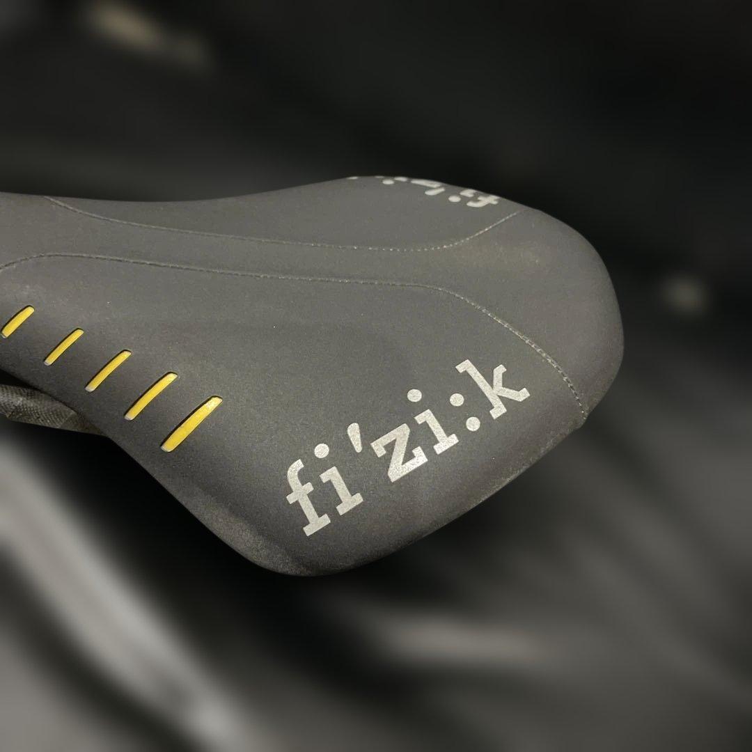 fizik フィジーク　アンタレス　カーボンレール