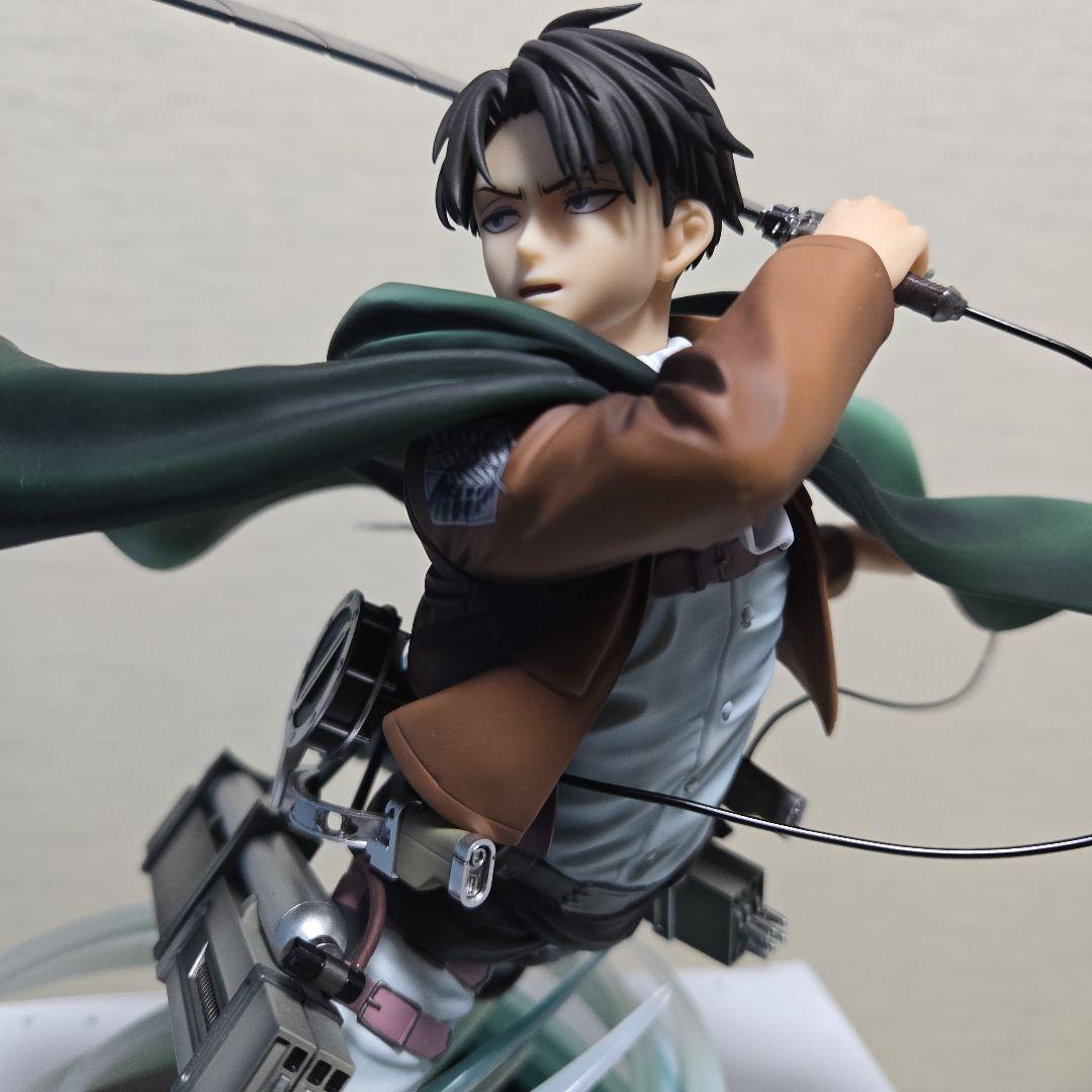 進撃の巨人 リヴァイ 1/6 フィギュア 人類最強の兵士 ポニーキャニオン