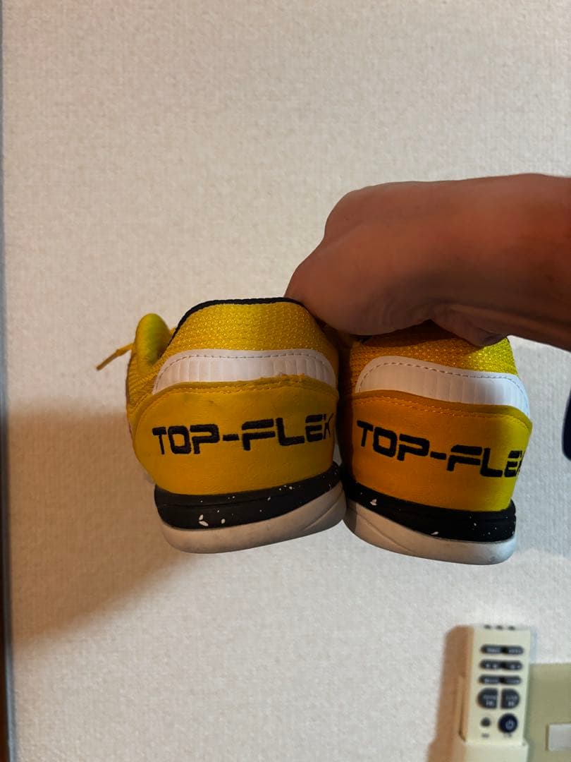 joma TOP- FLEX フットサルシューズ イエロー