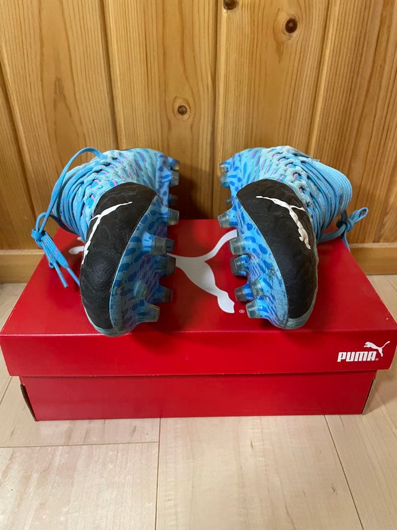 PUMA サッカースパイクシューズ 28センチ