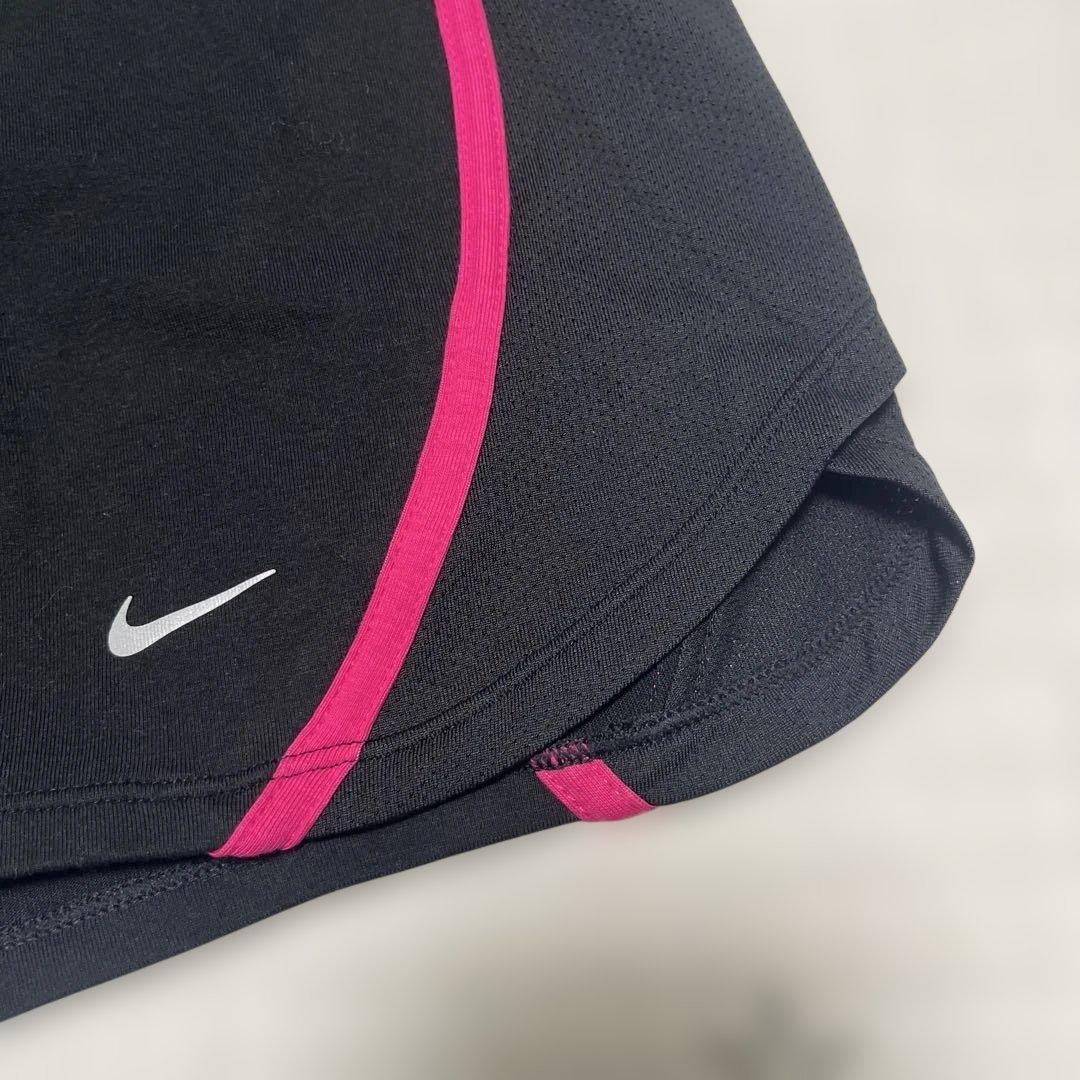 【新品未使用】NIKEウィメンズトレーニングウェアセット　ブラック＆ピンク