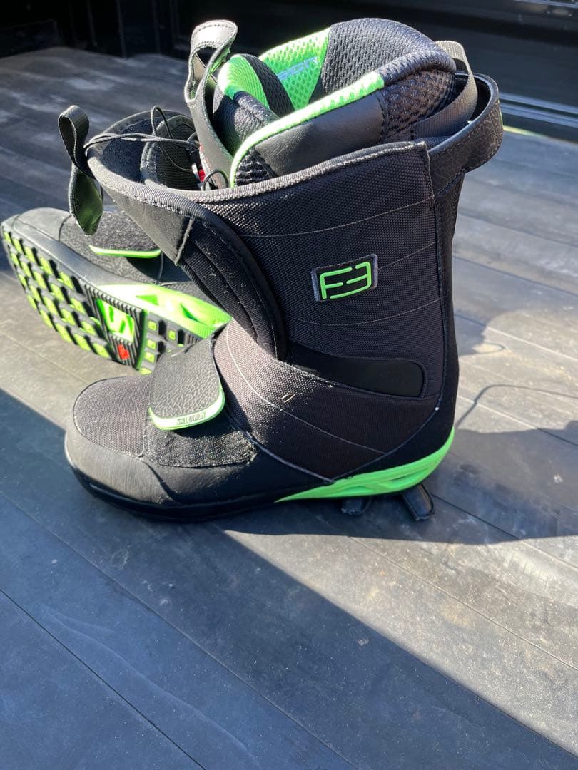 SALOMON F3 スノーボード　 ブーツ ブラック/グリーン　28cm