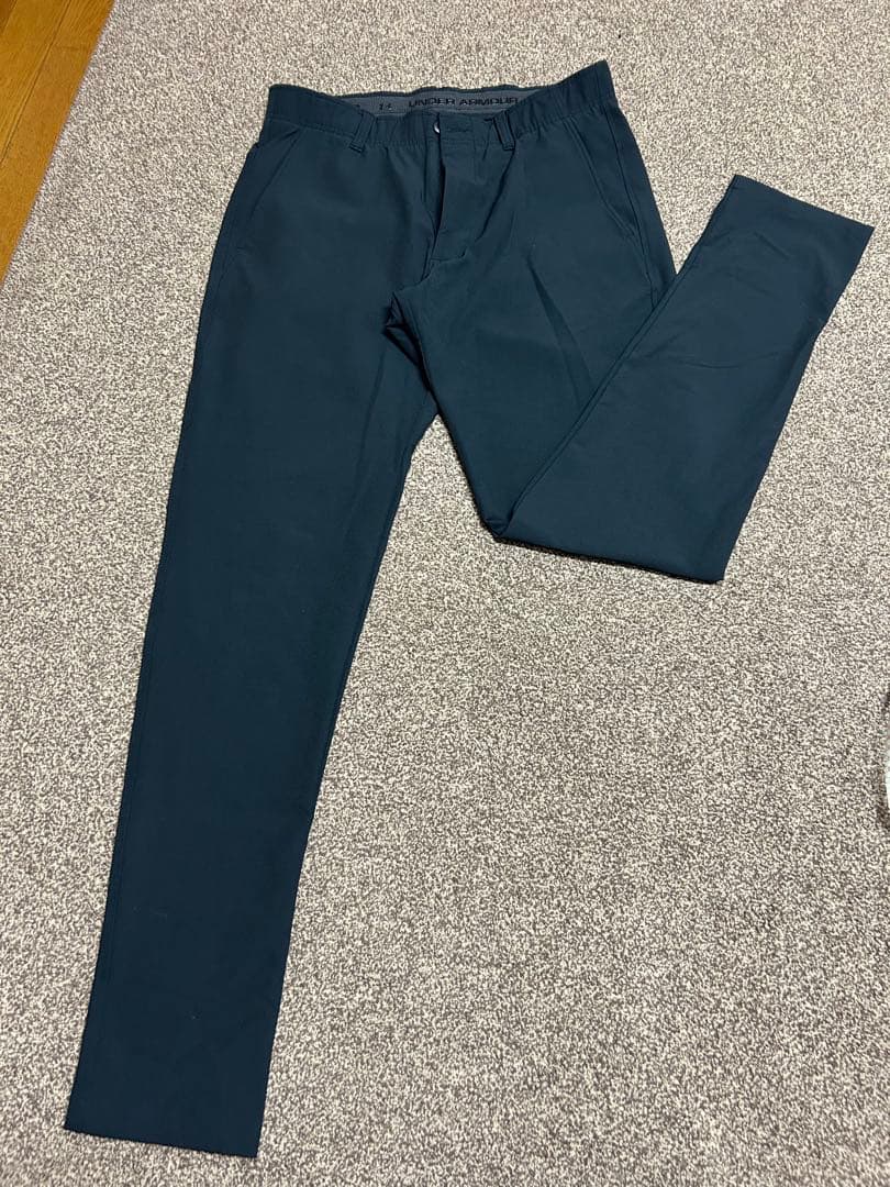 【最終値下げ】 UNDER ARMOUR ゴルフパンツ　ブラック　 XL
